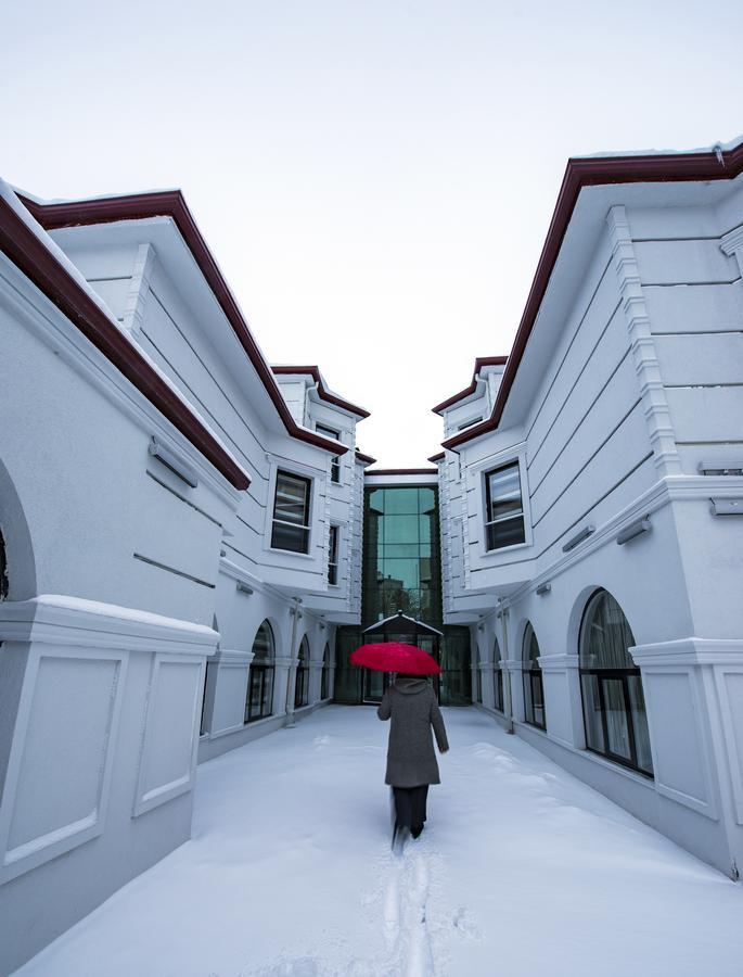 Kars-I Si̇Ri̇N Otel Exterior photo